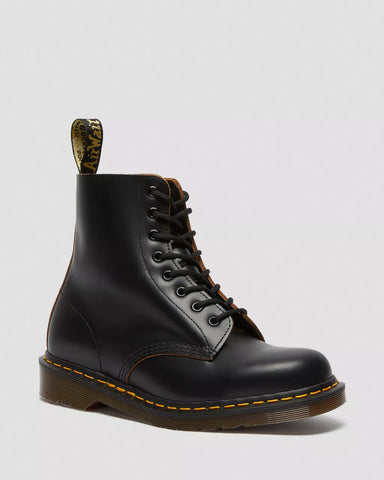 1460 VINTAGE MADE IN ENGLAND LACE UP BOOTS