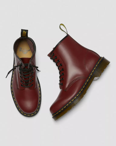 1460 SMOOTH LACE UP BOOTS