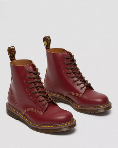 1460 VINTAGE MADE IN ENGLAND LACE UP BOOTS