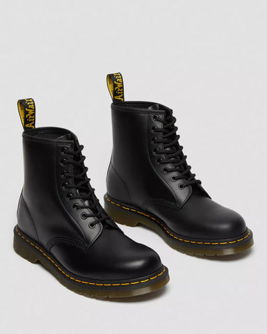 1460 SMOOTH LACE UP BOOTS